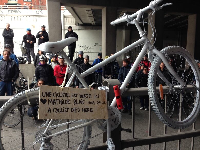 A ghost bike installed at the site of a collision in an underpass on St-Denis Street.