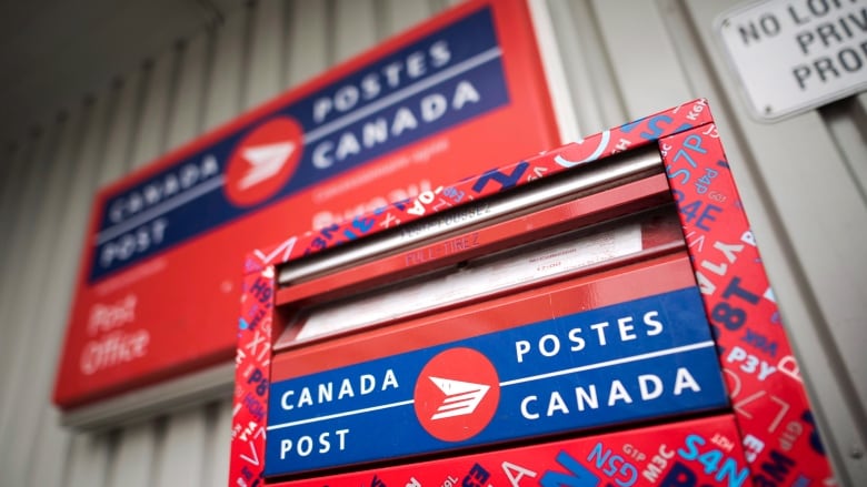 A Canada Post mailbox.