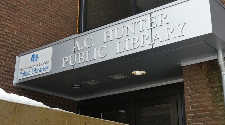 A sign for the AC Hunter Public Library