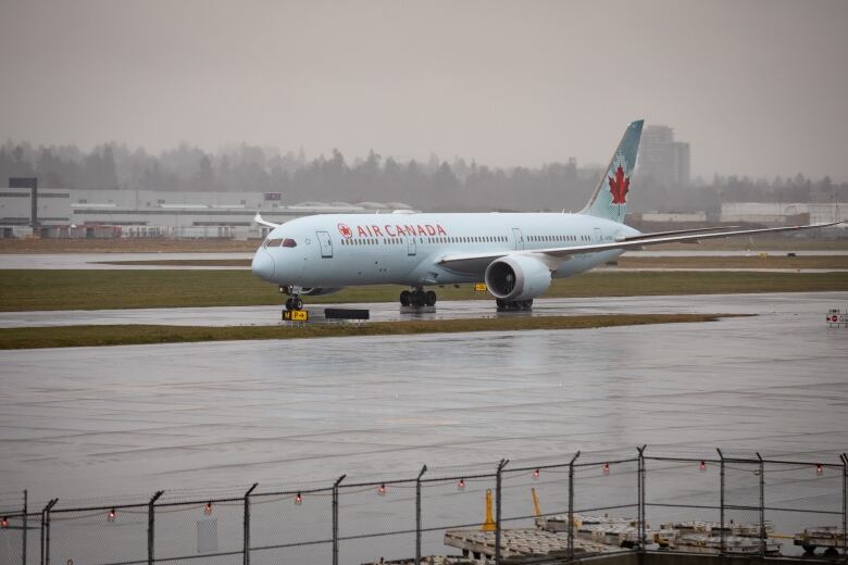 air canada plane