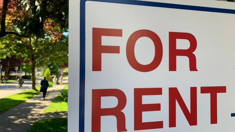 A for-rent sign.