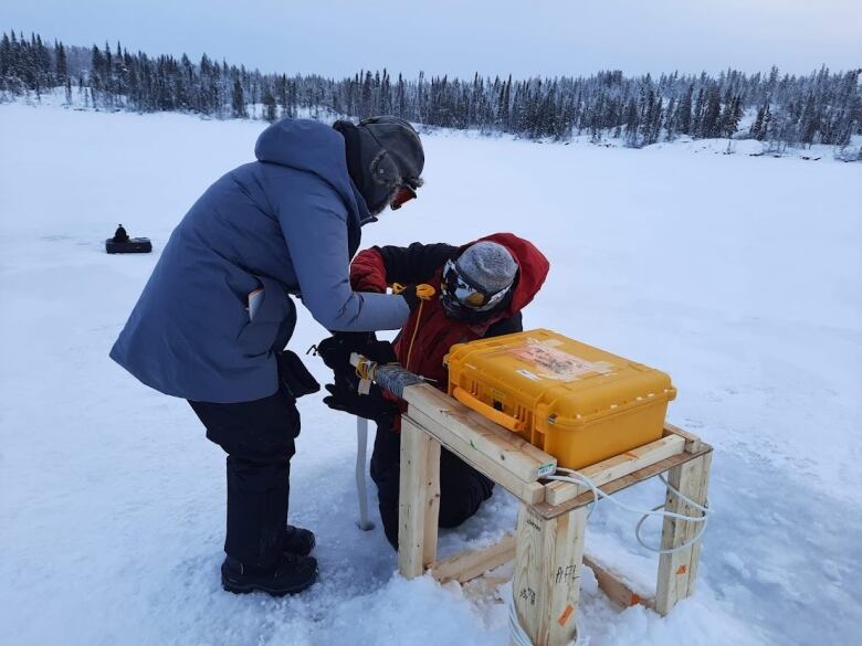 Researchers install sensors in N.W.T. in order to measure ice thickness