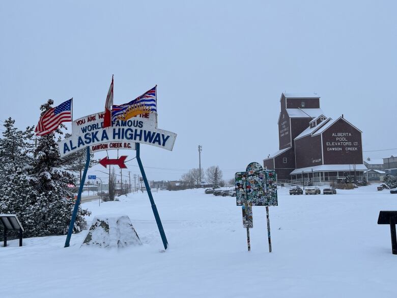 Snow falls in Dawson Creek, B.C.