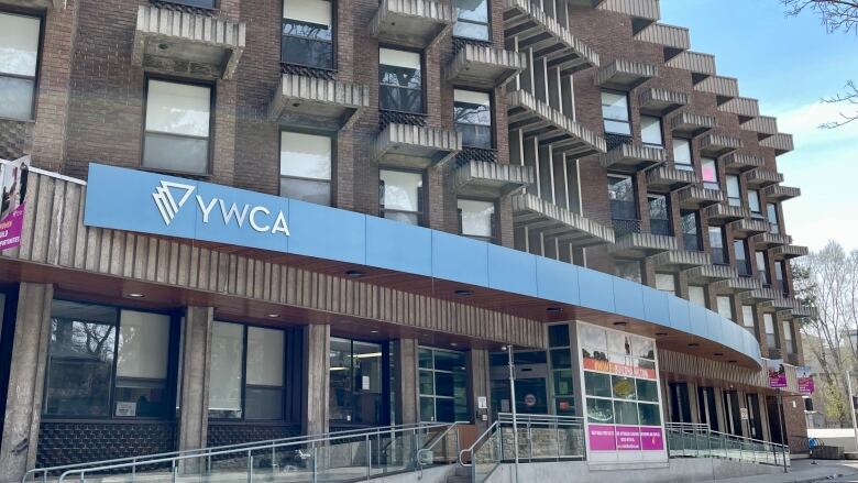 A building with a sign that says YWCA