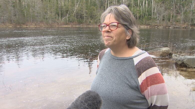 Shelley Bowen by the Liscomb River