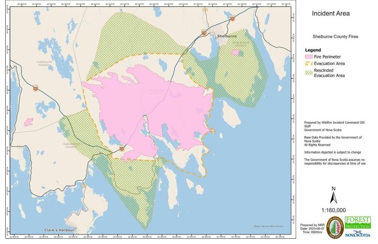 A map shows a fire zone and evacuation zone in Shelburne County