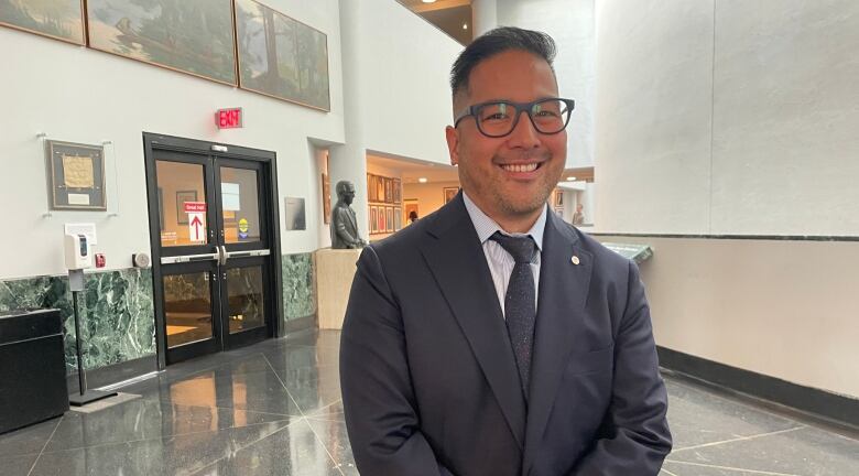 Mississauga Councillor Alvin Tedjo says fourplexes need to be allowed in Mississauga to address the housing crisis and re-populate some shrinking neighbourhoods. 