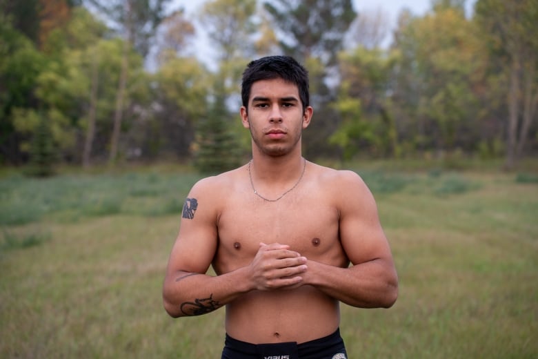 Saskatoon teen Lucas Oanta is pursuing his dreams of becoming a professinal MMA fighter.