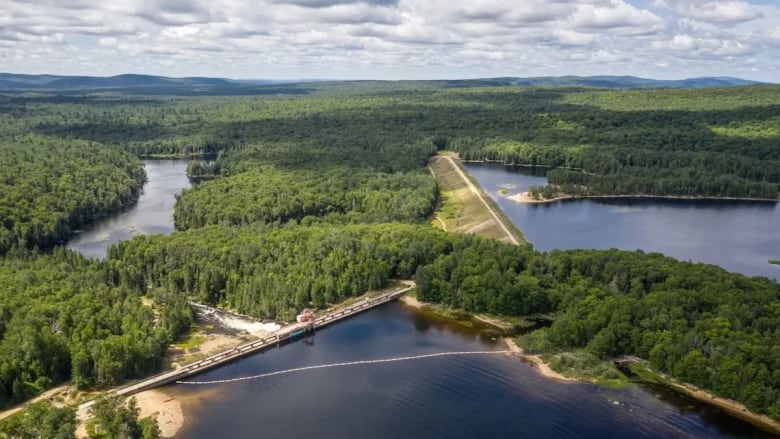 A view of a dike from above.