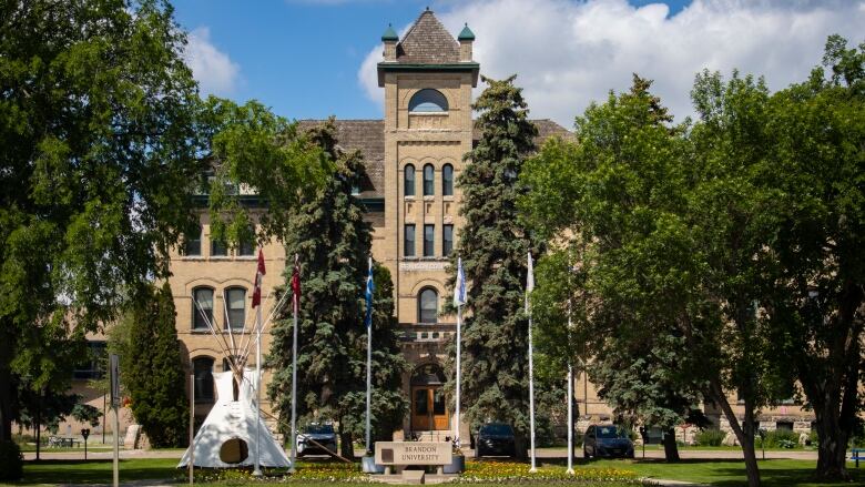 A building and teepee at Brandon University.