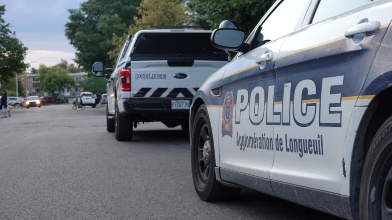 Longueuil police cruisers