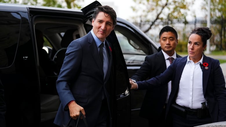 Prime Minister Justin Trudeau arrives to Parliament Hill in Ottawa on Wednesday, Oct. 30, 2024.