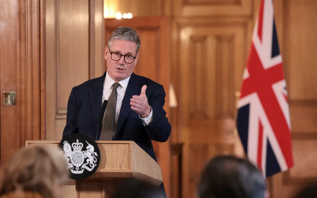 UK PM Starmer Digs In as Political Storm Intensifies Over Diplomat Appointment